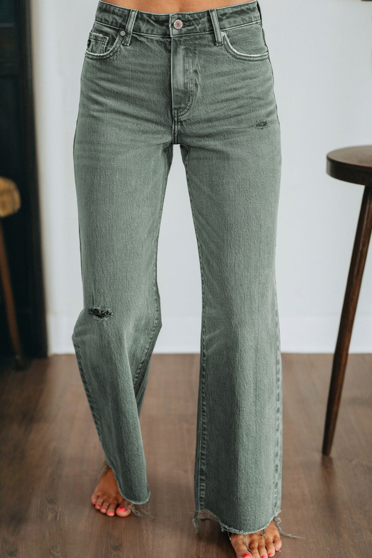 Distressed Raw Edge Wide Leg Jeans