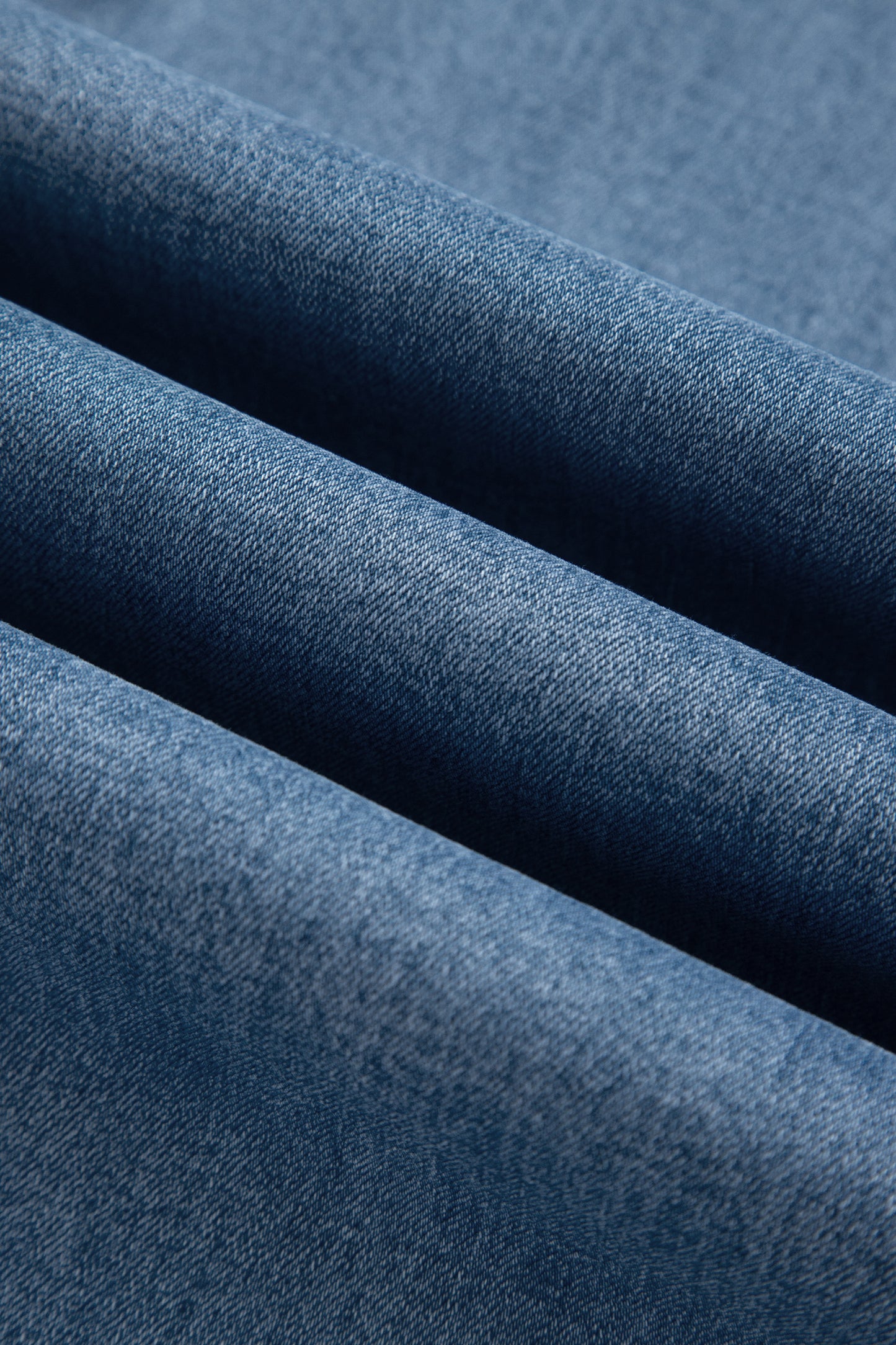 Side Seam Rivet Ankle Jeans