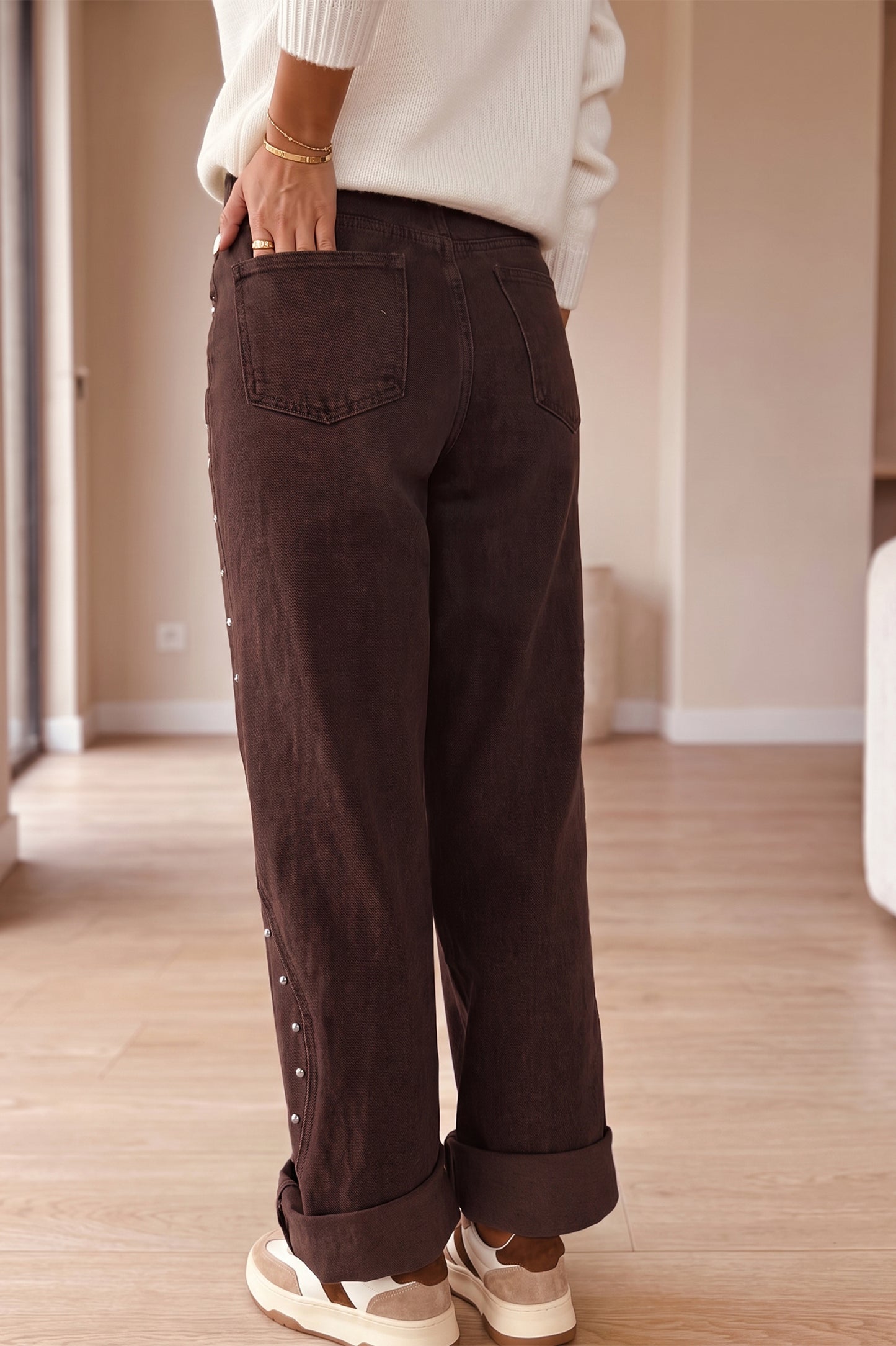 Side Seam Rivet Ankle Jeans