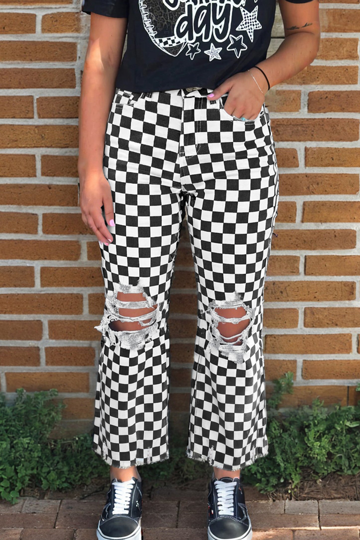 Checkerboard  Distressed  Raw Edge Cropped Jeans