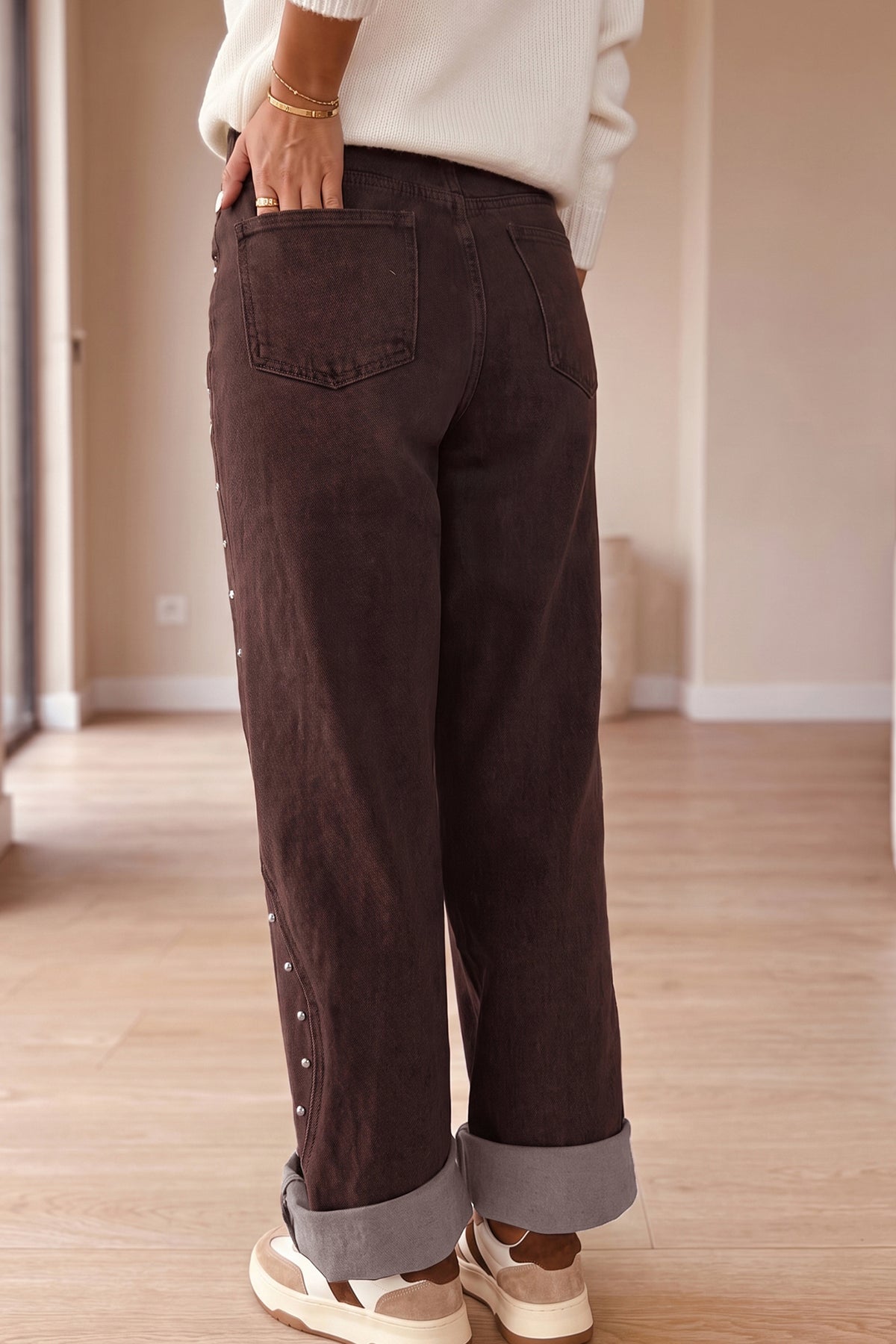 Side Seam Rivet Ankle Jeans