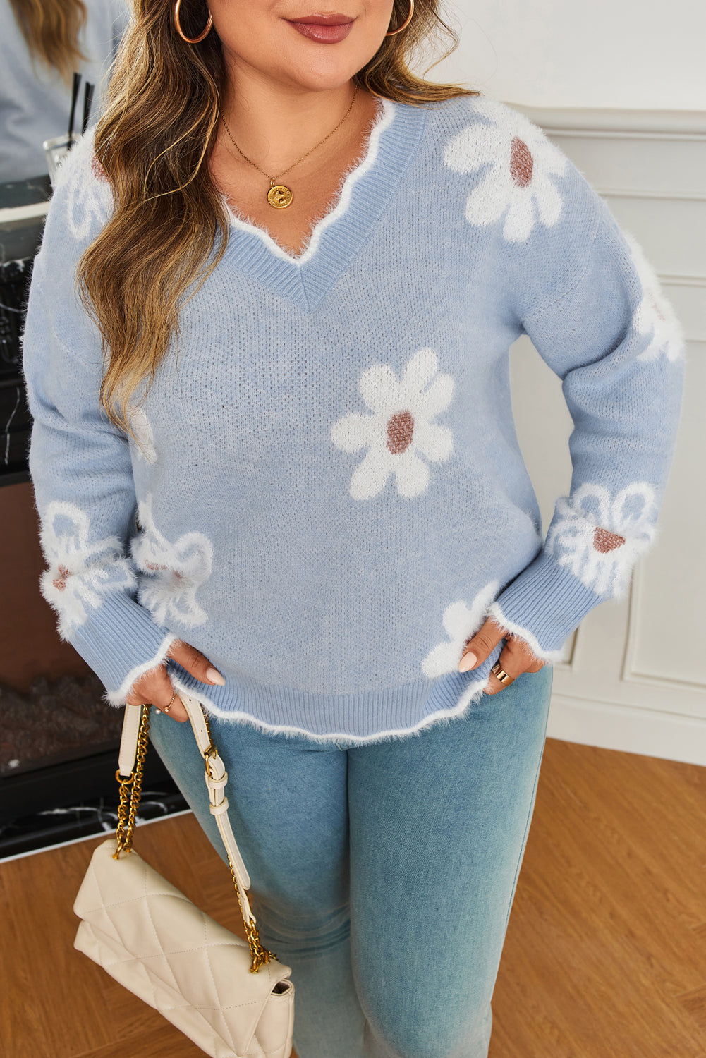 Flower Scalloped V Neck Plus Sweater